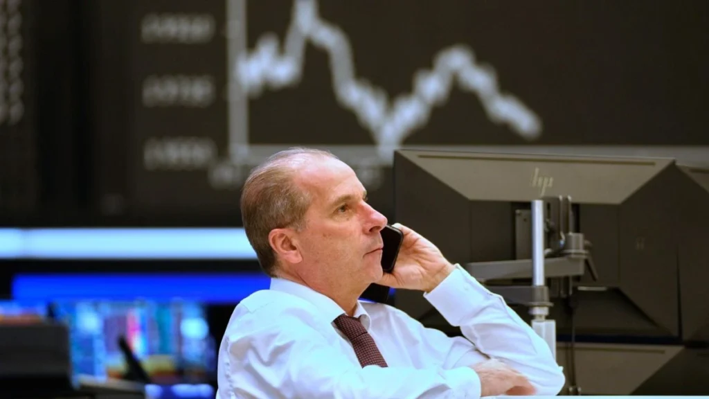 DAX -2,6 % Iran-Krieg belastet Börsen und Energiemärkte