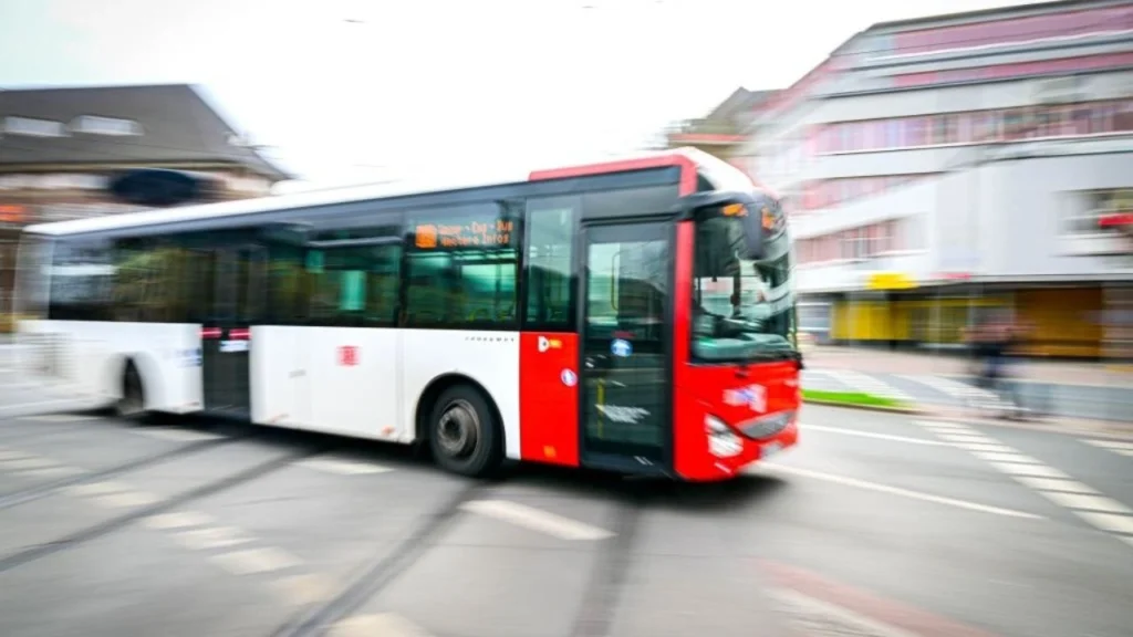 Teenager Fährt Gestohlenen Bus 130 Kilometer